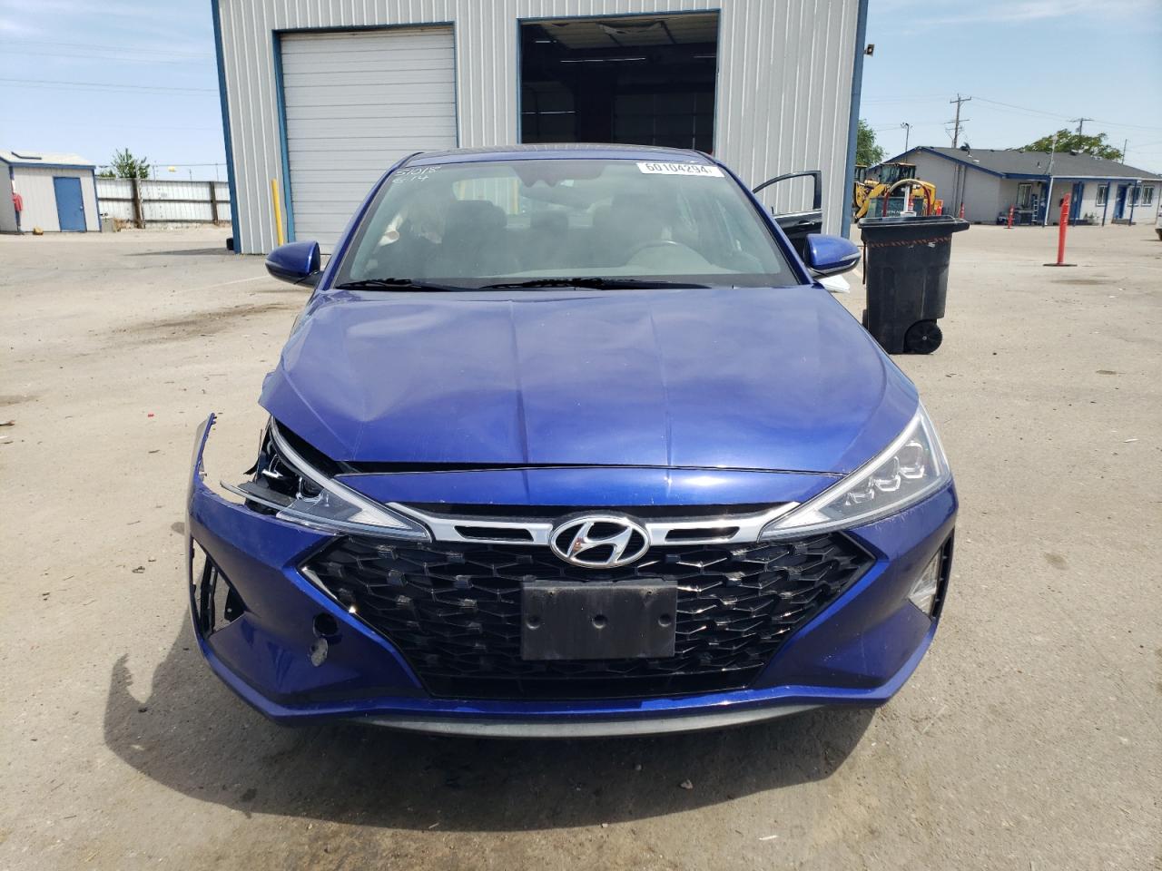 2020 Hyundai Elantra Sport vin: KMHD04LB6LU037942