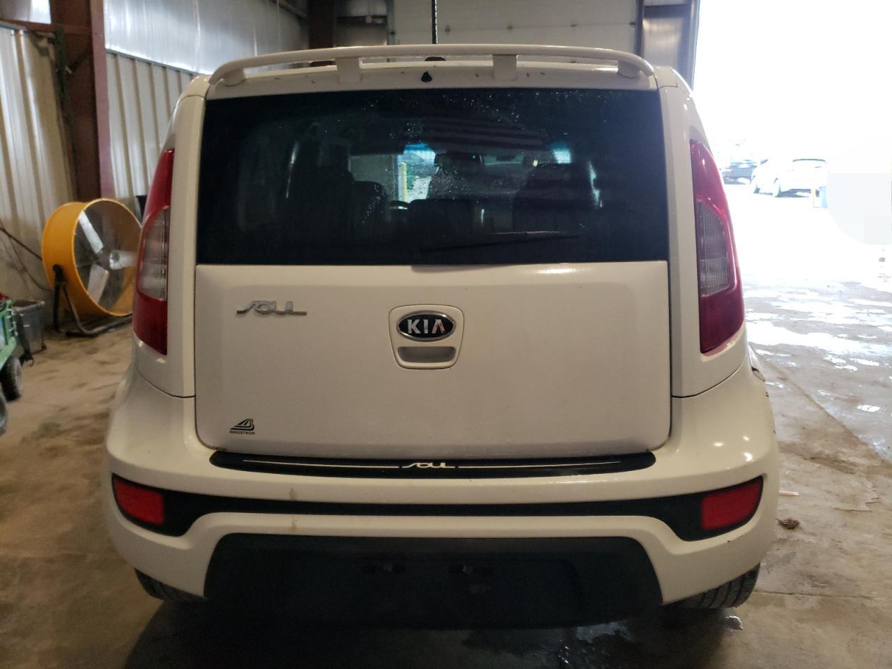 KNDJT2A60C7353232 2012 Kia Soul +