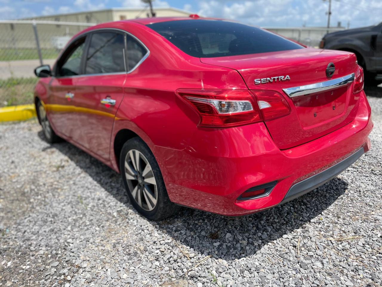 2017 Nissan Sentra S vin: 3N1AB7APXHY260381