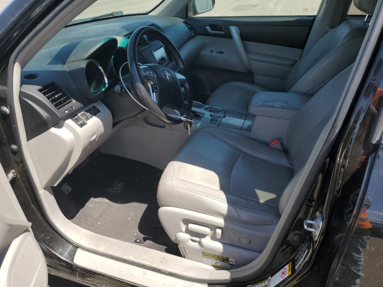 5TDBK3EH4CS174092 2012 Toyota Highlander Base