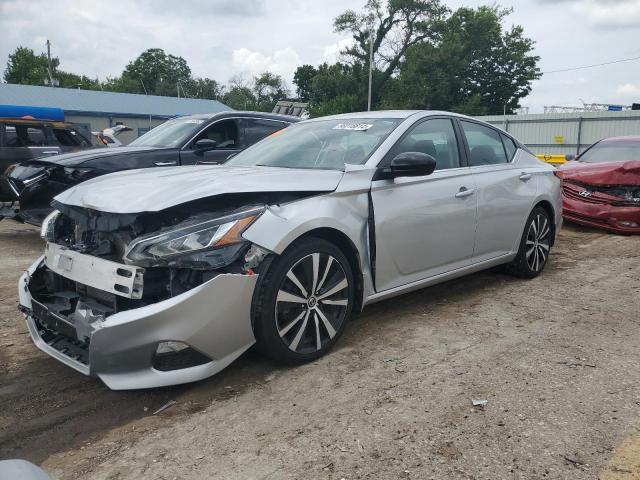 NISSAN ALTIMA SR