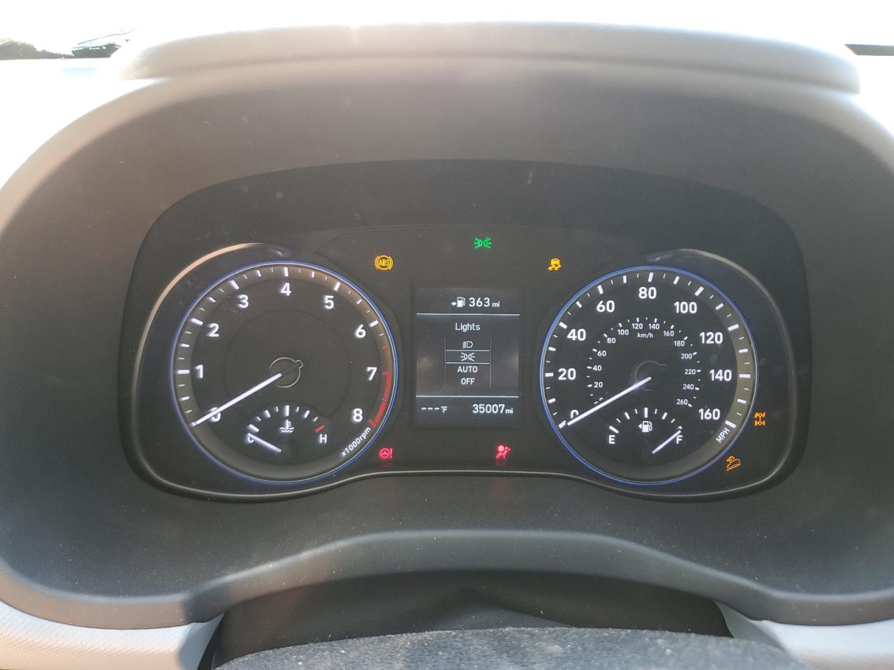 KM8K1CAA6JU108224 2018 Hyundai Kona Se