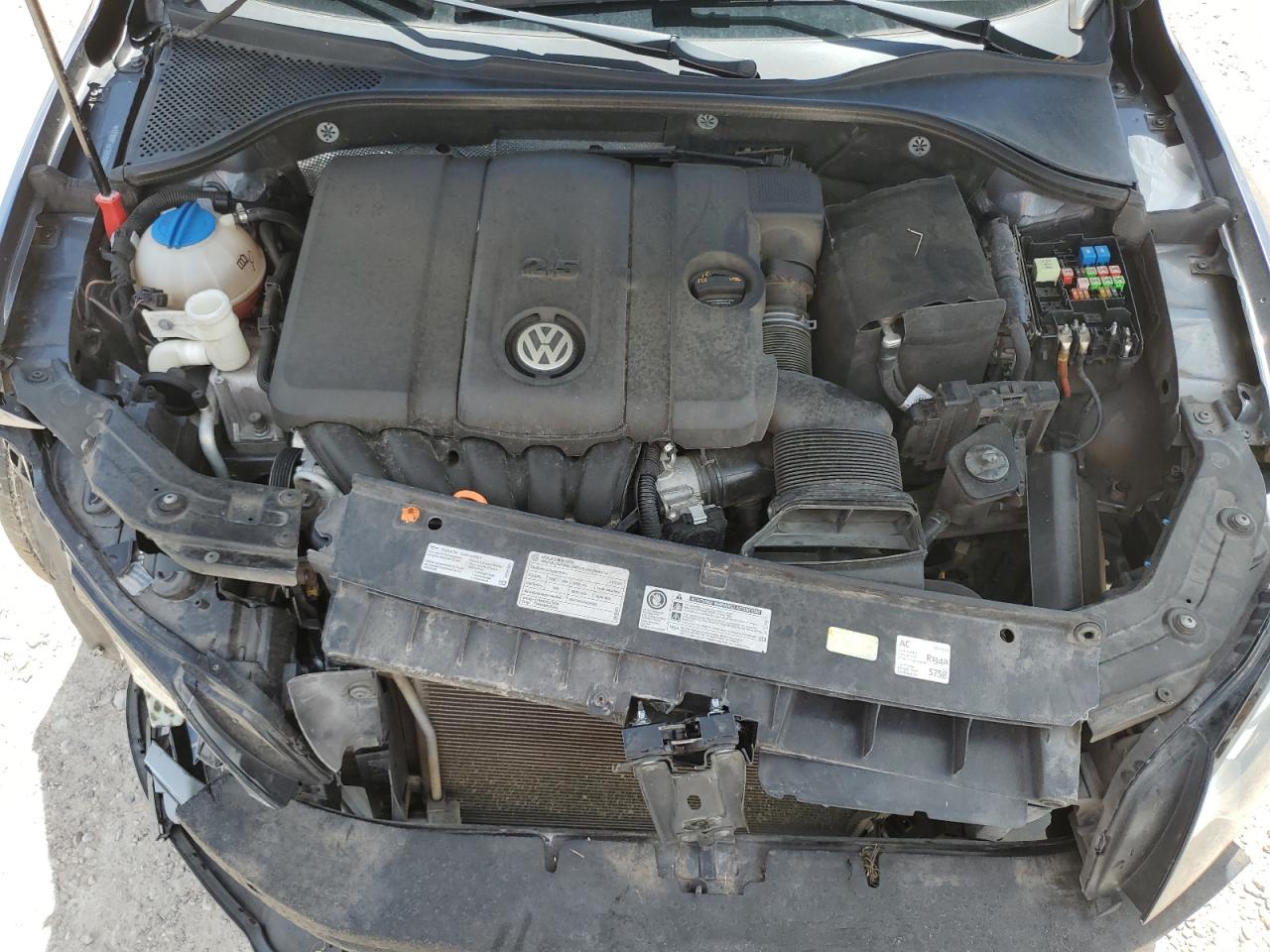 1VWBH7A31CC054829 2012 Volkswagen Passat Se