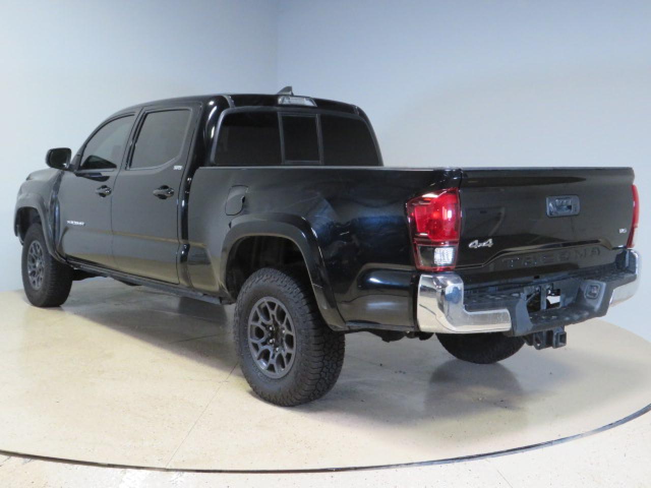 2017 Toyota Tacoma Double Cab vin: 3TMDZ5BN2HM030199