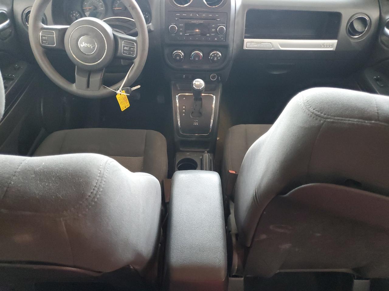 1C4NJCBB0GD765084 2016 Jeep Compass Sport