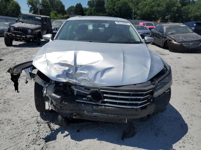 2019 VOLKSWAGEN PASSAT WOL - 1VWLA7A33KC006076