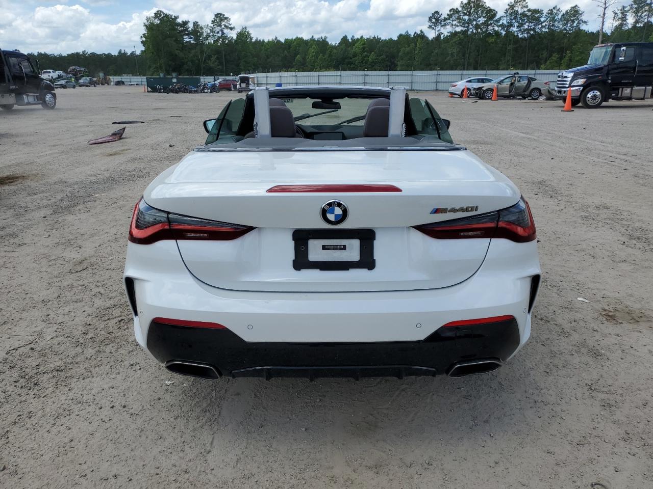 WBA53AT05MCH02303 2021 BMW M440I