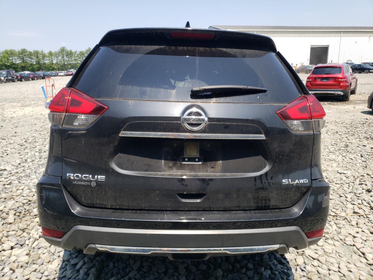 JN8AT2MV9JW301124 2018 Nissan Rogue S