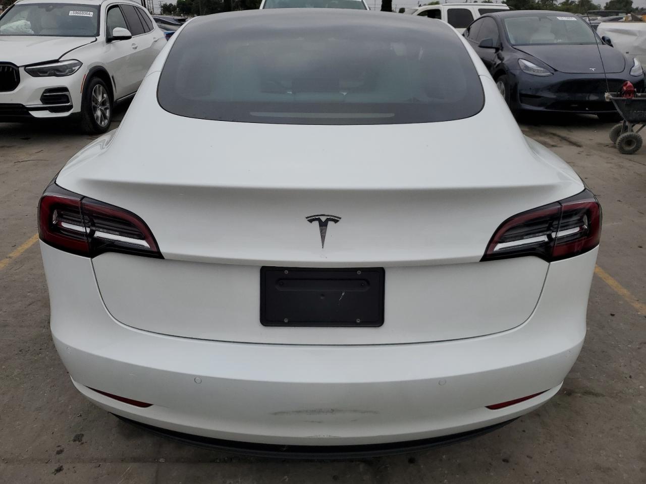 2022 Tesla Model 3 vin: 5YJ3E1EA6NF358931