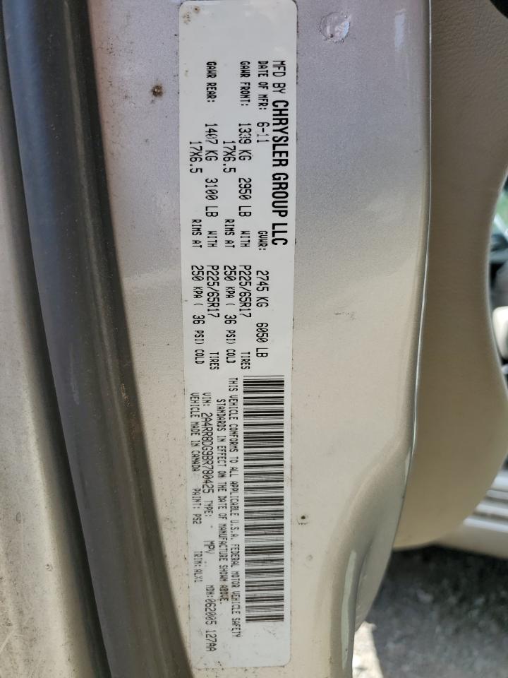 2A4RR8DG9BR780425 2011 Chrysler Town & Country Touring L