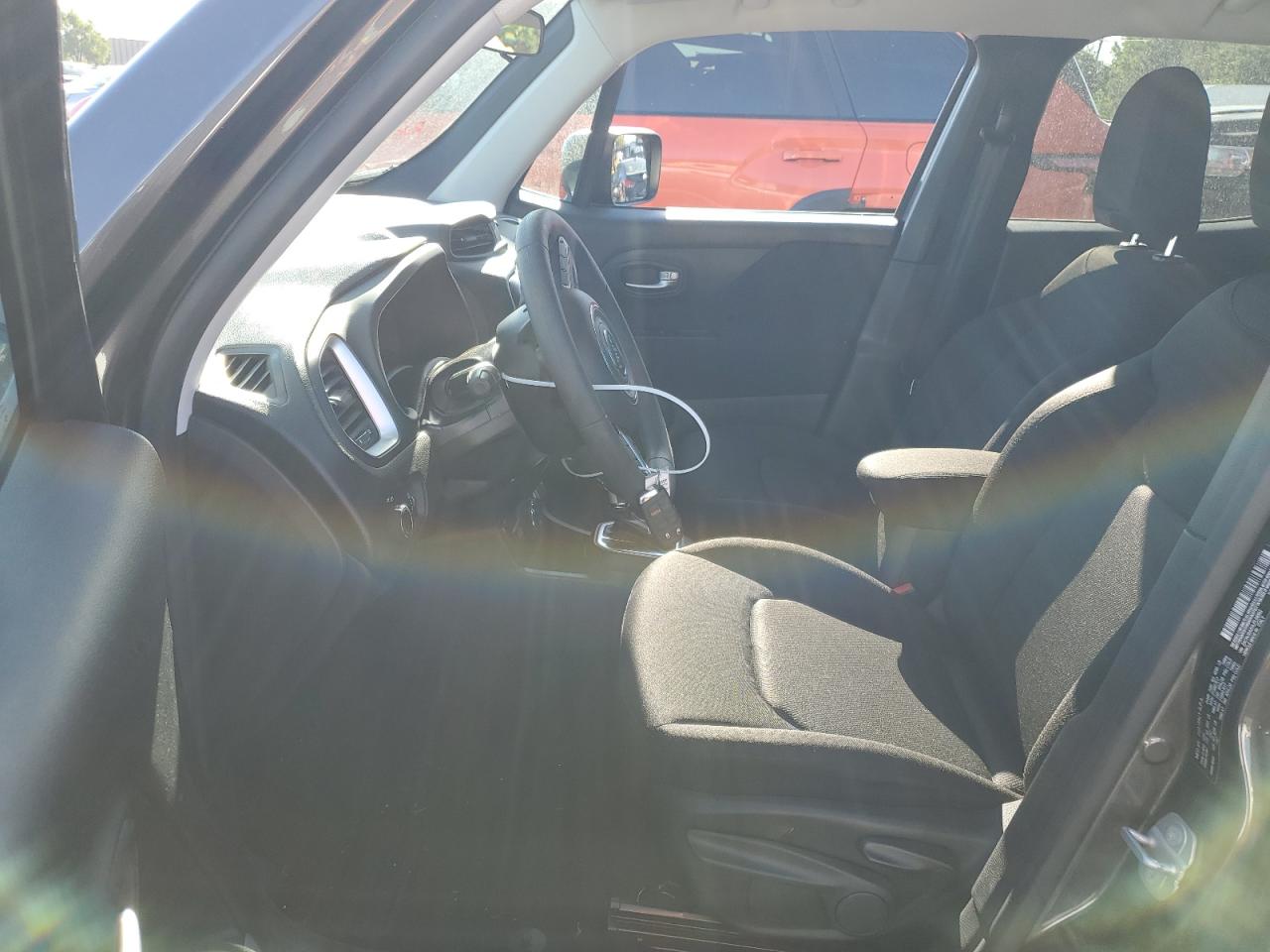 ZACNJBAB0LPL08862 2020 Jeep Renegade Sport