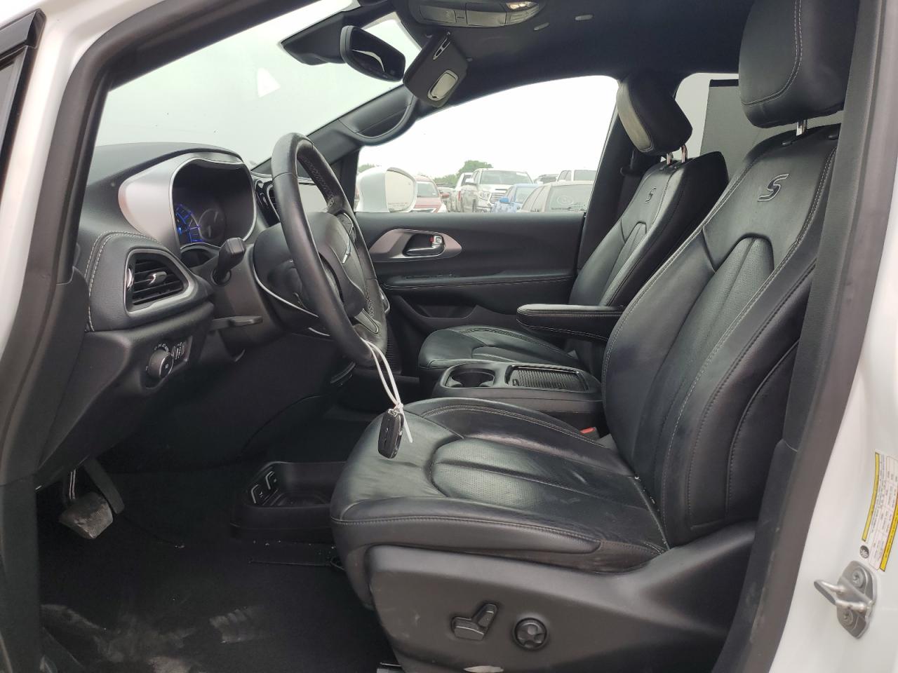 2C4RC1L76MR521913 2021 Chrysler Pacifica Hybrid Touring L