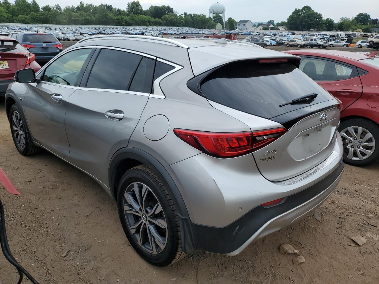 SJKCH5CR1HA023660 2017 Infiniti Qx30 Base