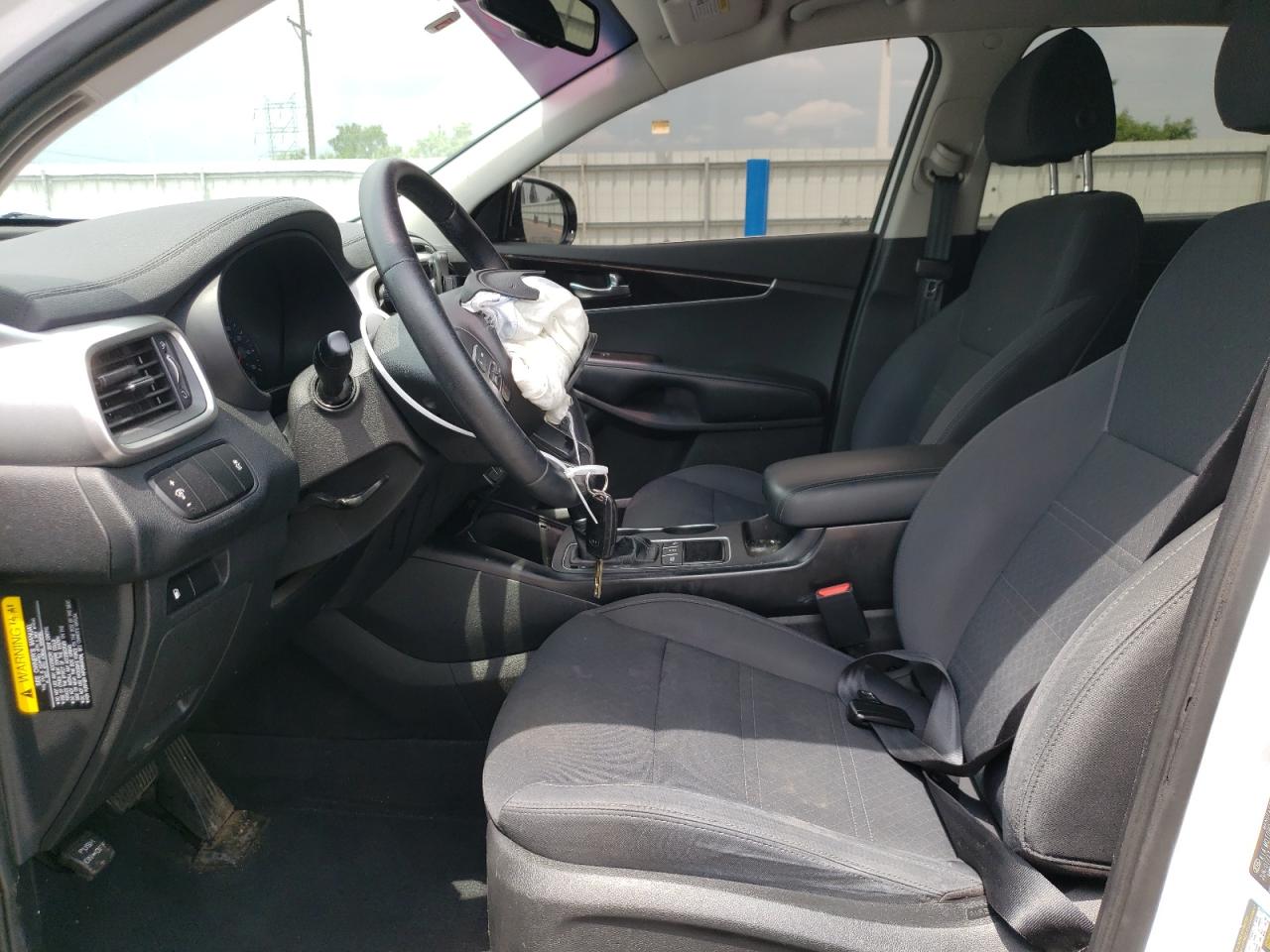 5XYPGDA30JG359077 2018 Kia Sorento Lx