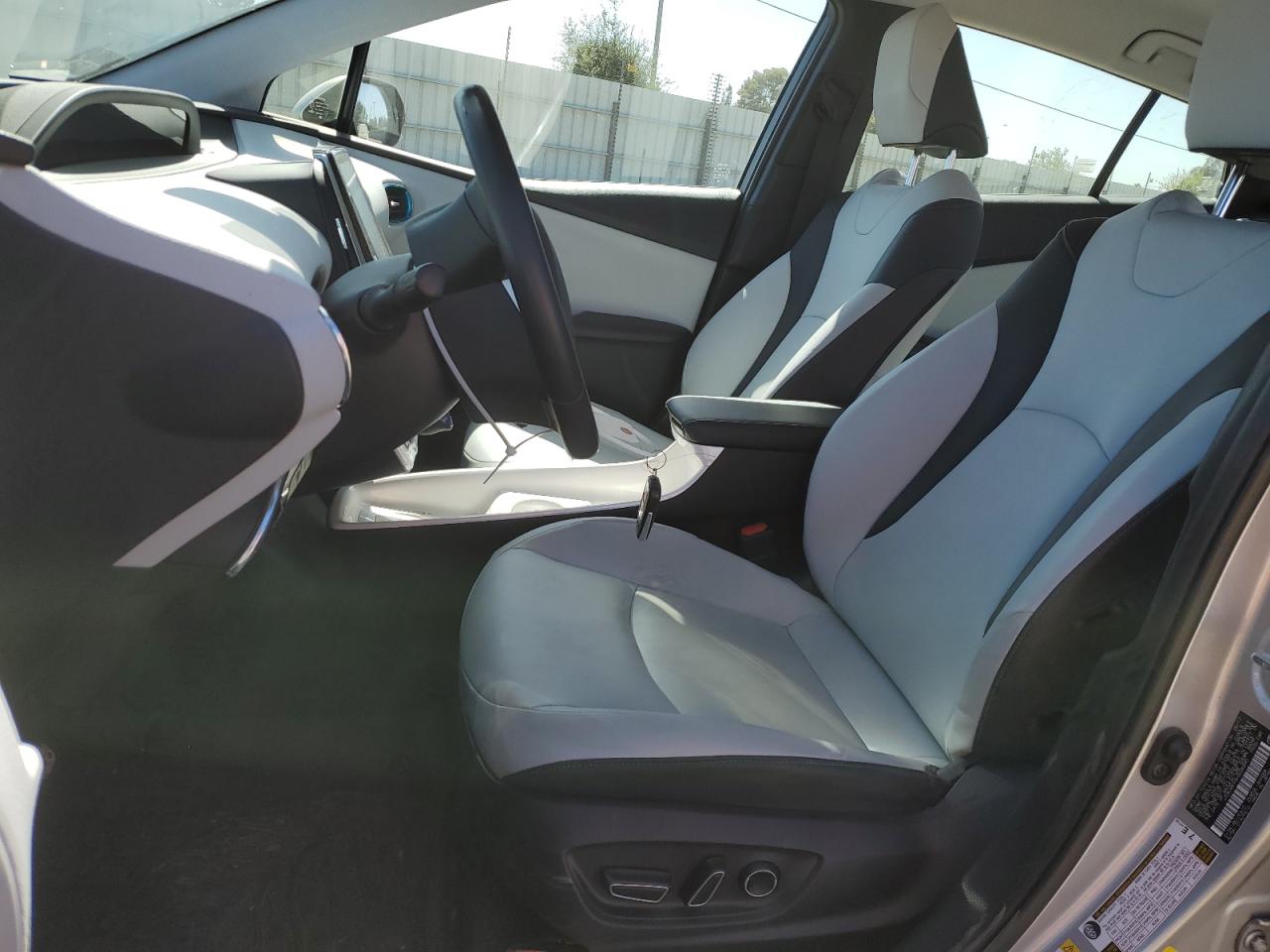 JTDKARFPXH3026890 2017 Toyota Prius Prime