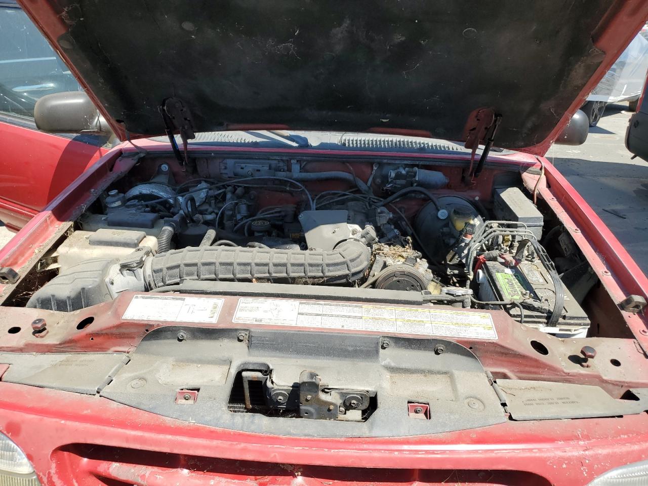 1FMYU22X5WUD11546 1998 Ford Explorer