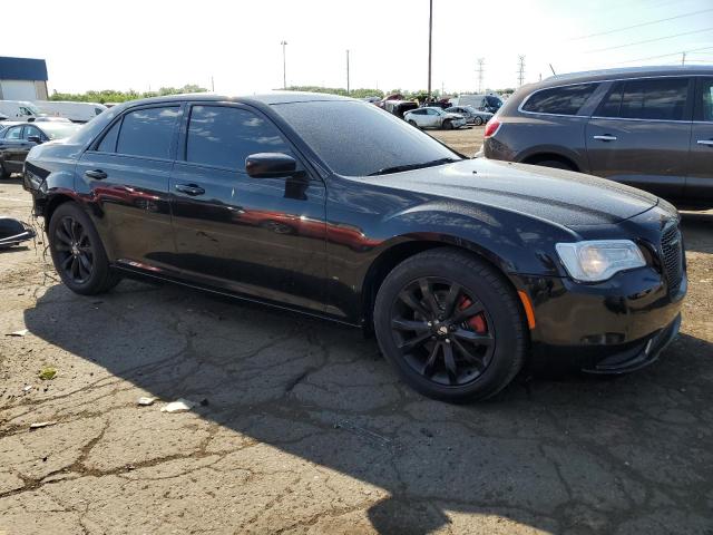 2016 Chrysler 300 Limited VIN: 2C3CCARG0GH198566 Lot: 58125424