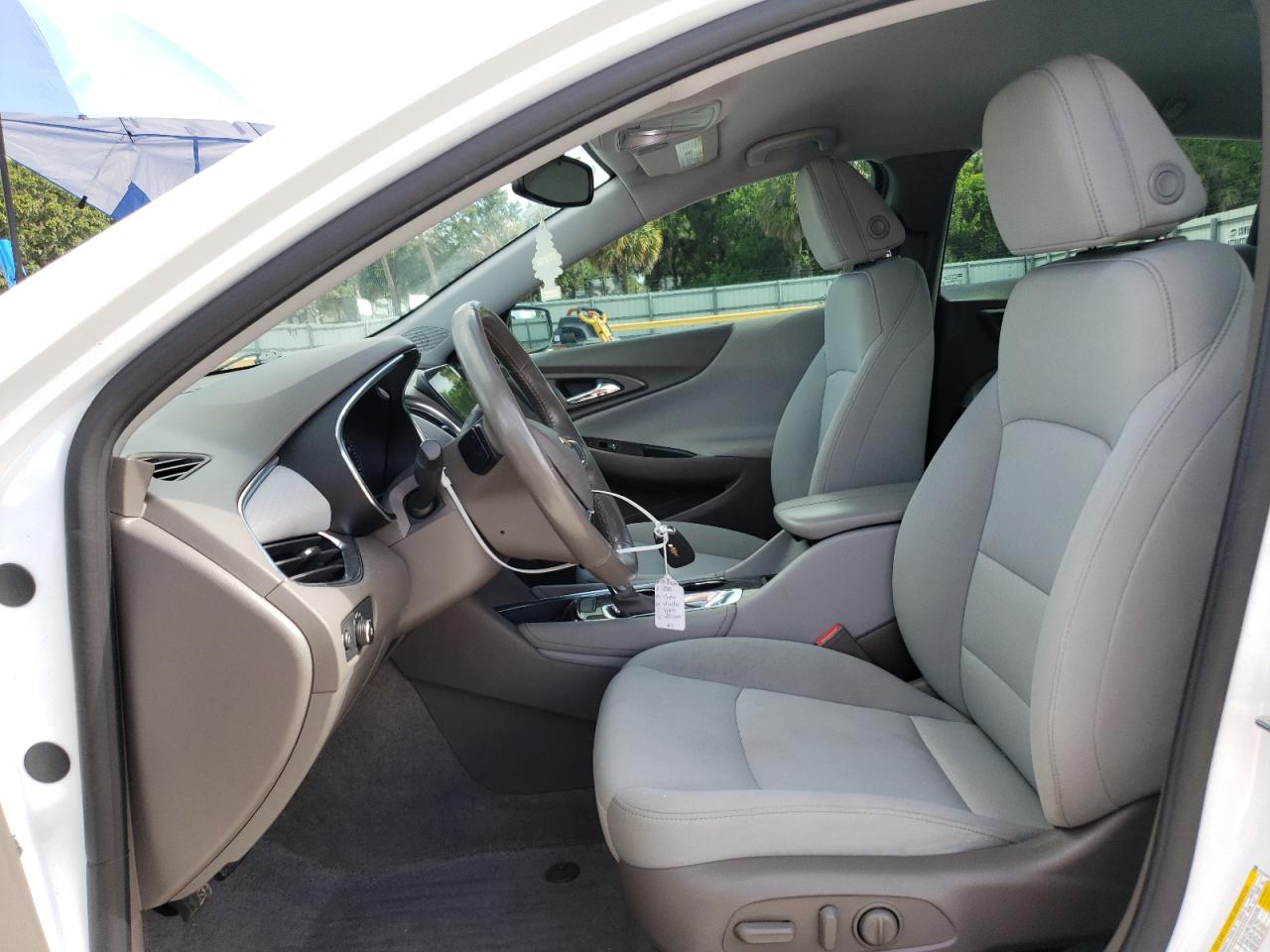 1G1ZD5ST8JF284744 2018 Chevrolet Malibu Lt