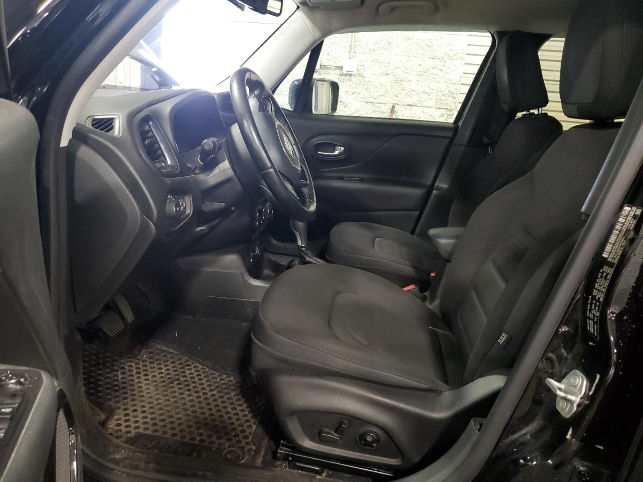 ZACCJBBB2HPE63879 2017 Jeep Renegade Latitude