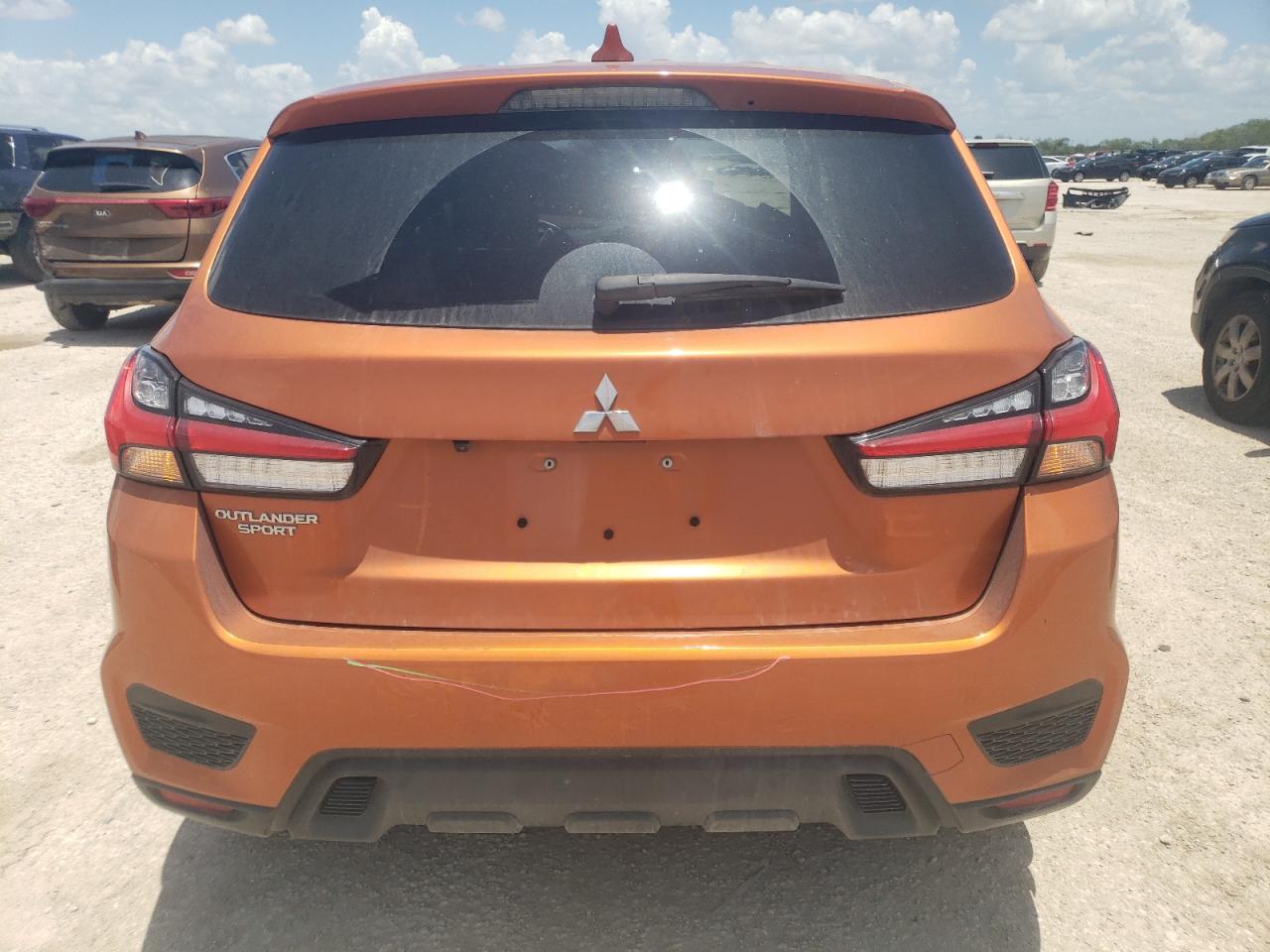 JA4APUAU5NU002457 2022 Mitsubishi Outlander Sport Es