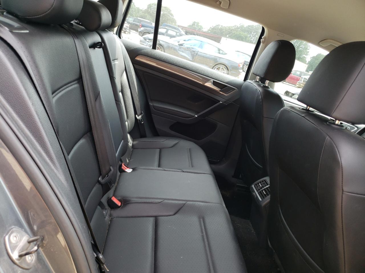 3VWH17AU5HM516192 2017 Volkswagen Golf Alltrack S