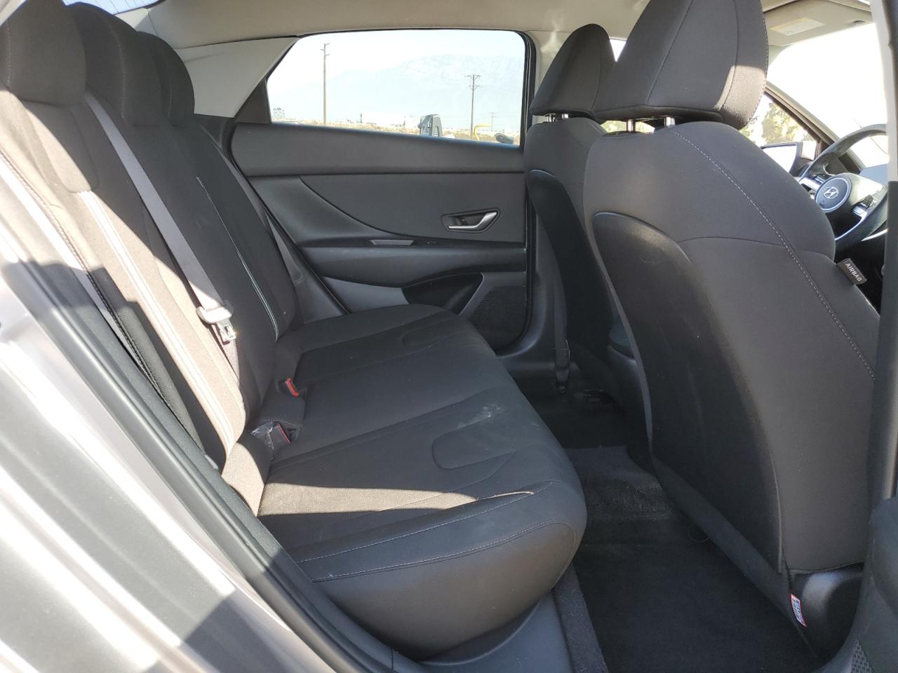 KMHLS4AG5NU227397 2022 Hyundai Elantra Sel