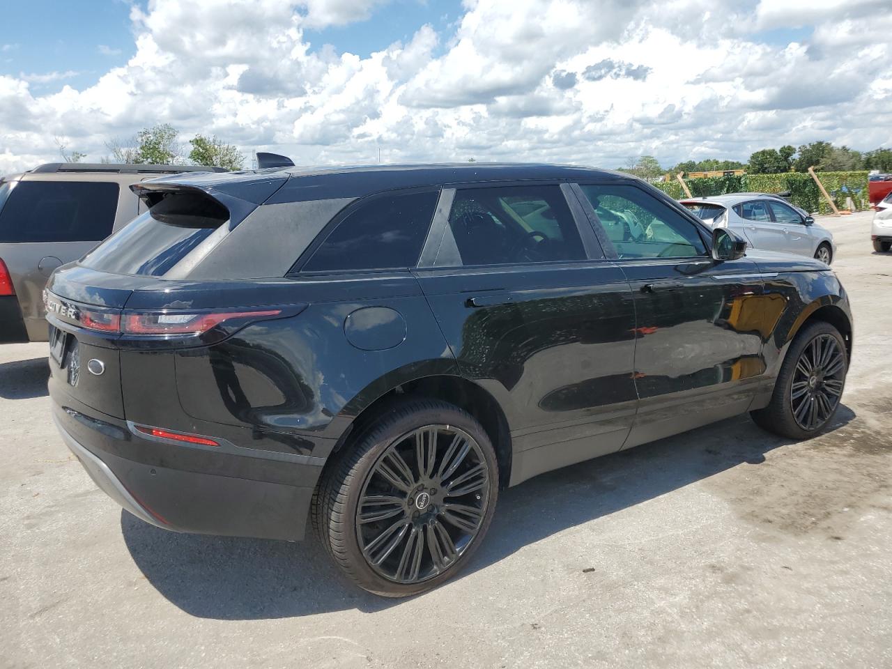 SALYB2RN6JA717028 2018 Land Rover Range Rover Velar S