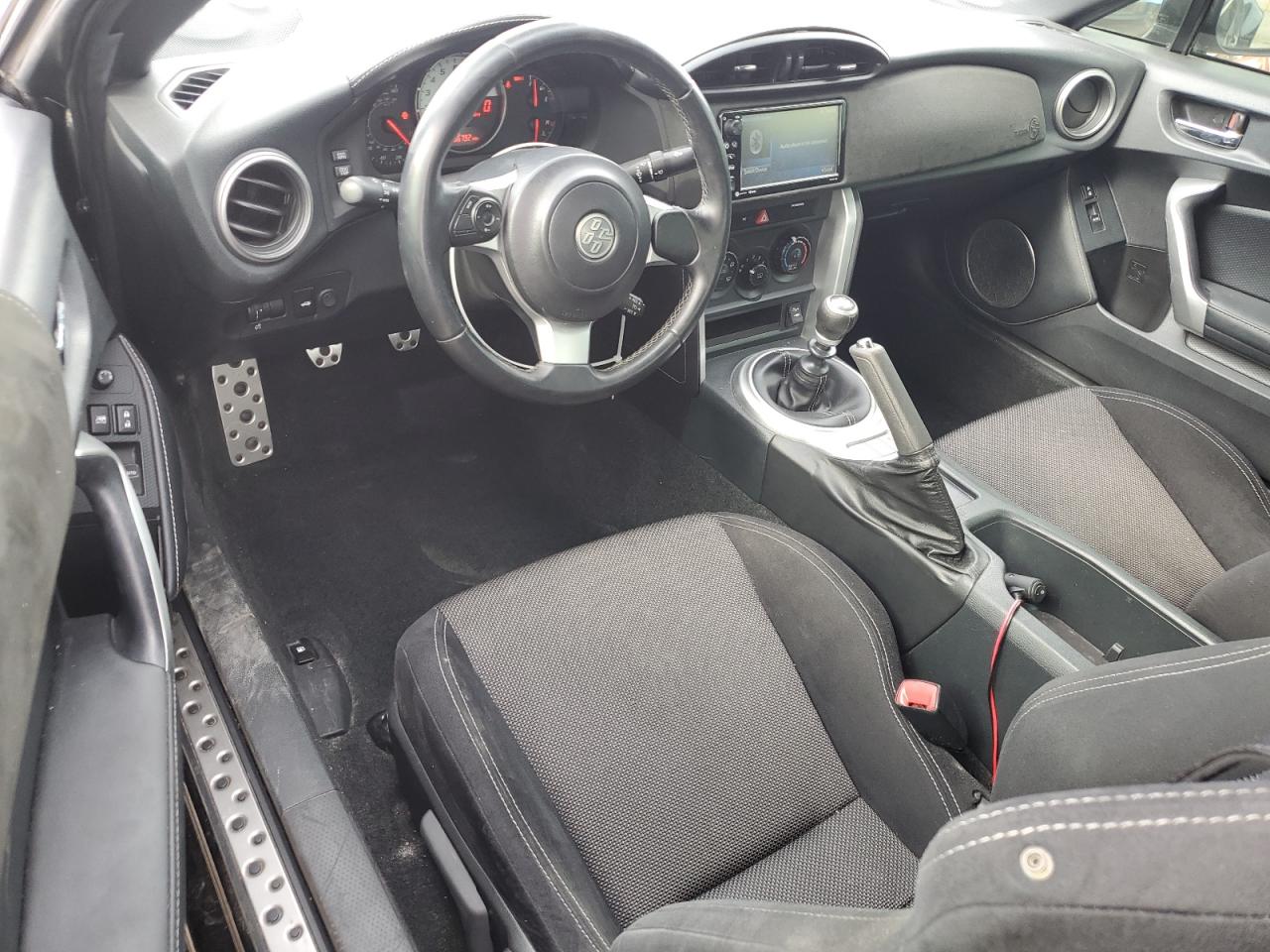 JF1ZNAA15H9711373 2017 Toyota 86 Base