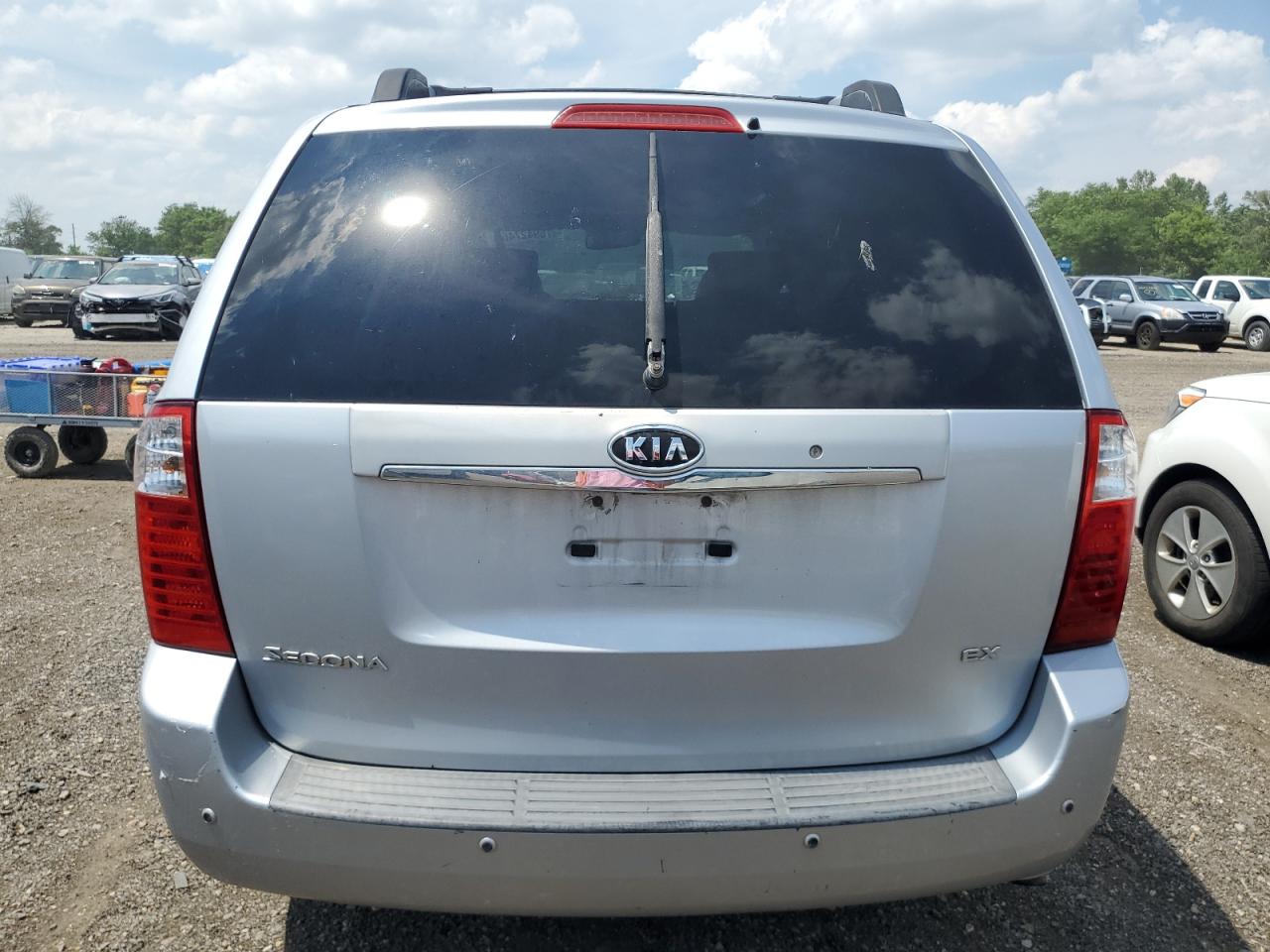 KNDMB233176170565 2007 Kia Sedona Ex