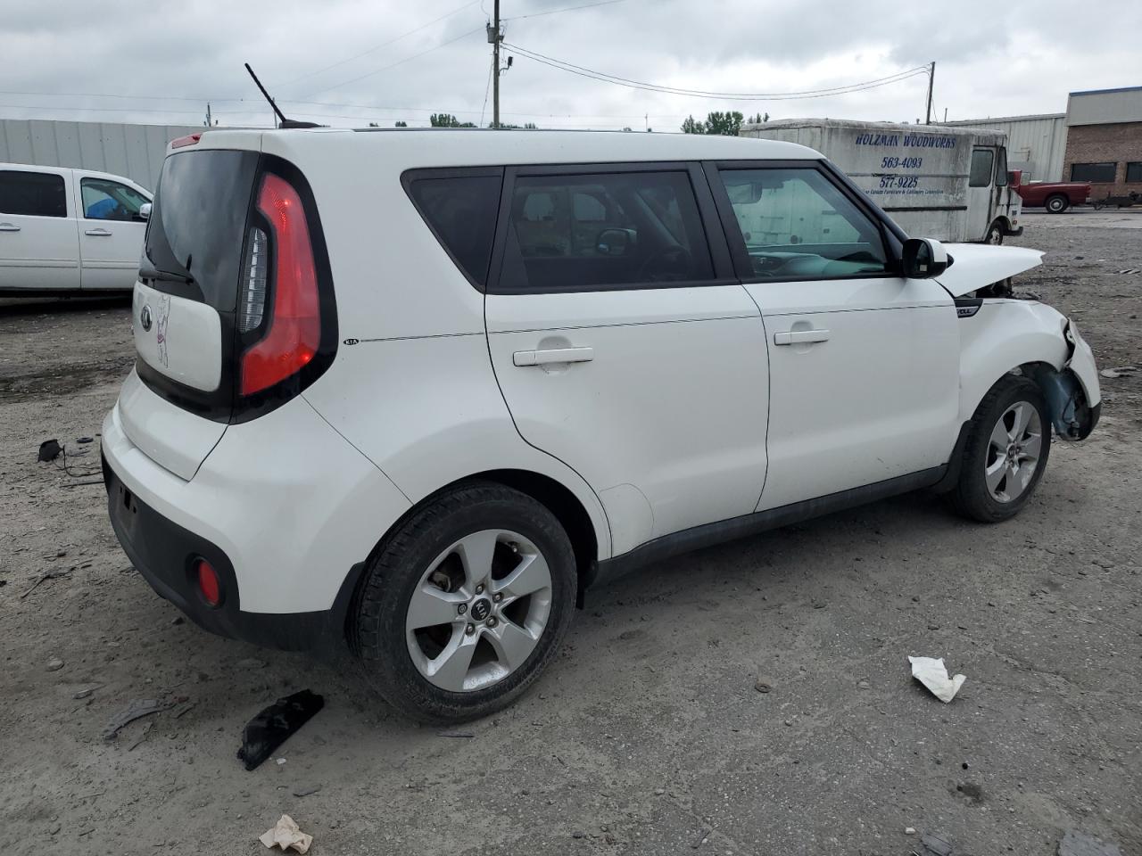 2017 Kia Soul vin: KNDJN2A22H7445876