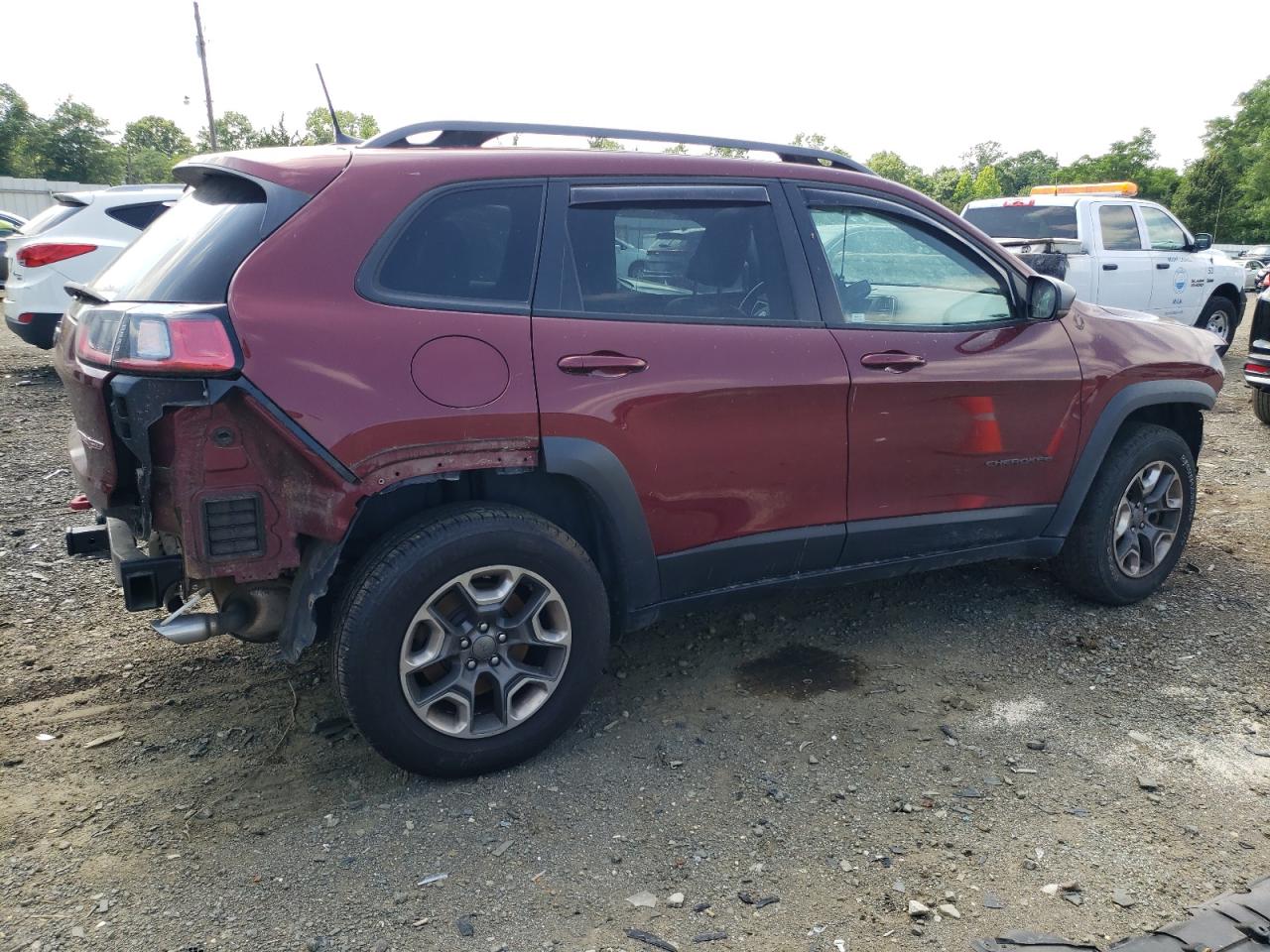 1C4PJMBX2KD251546 2019 Jeep Cherokee Trailhawk