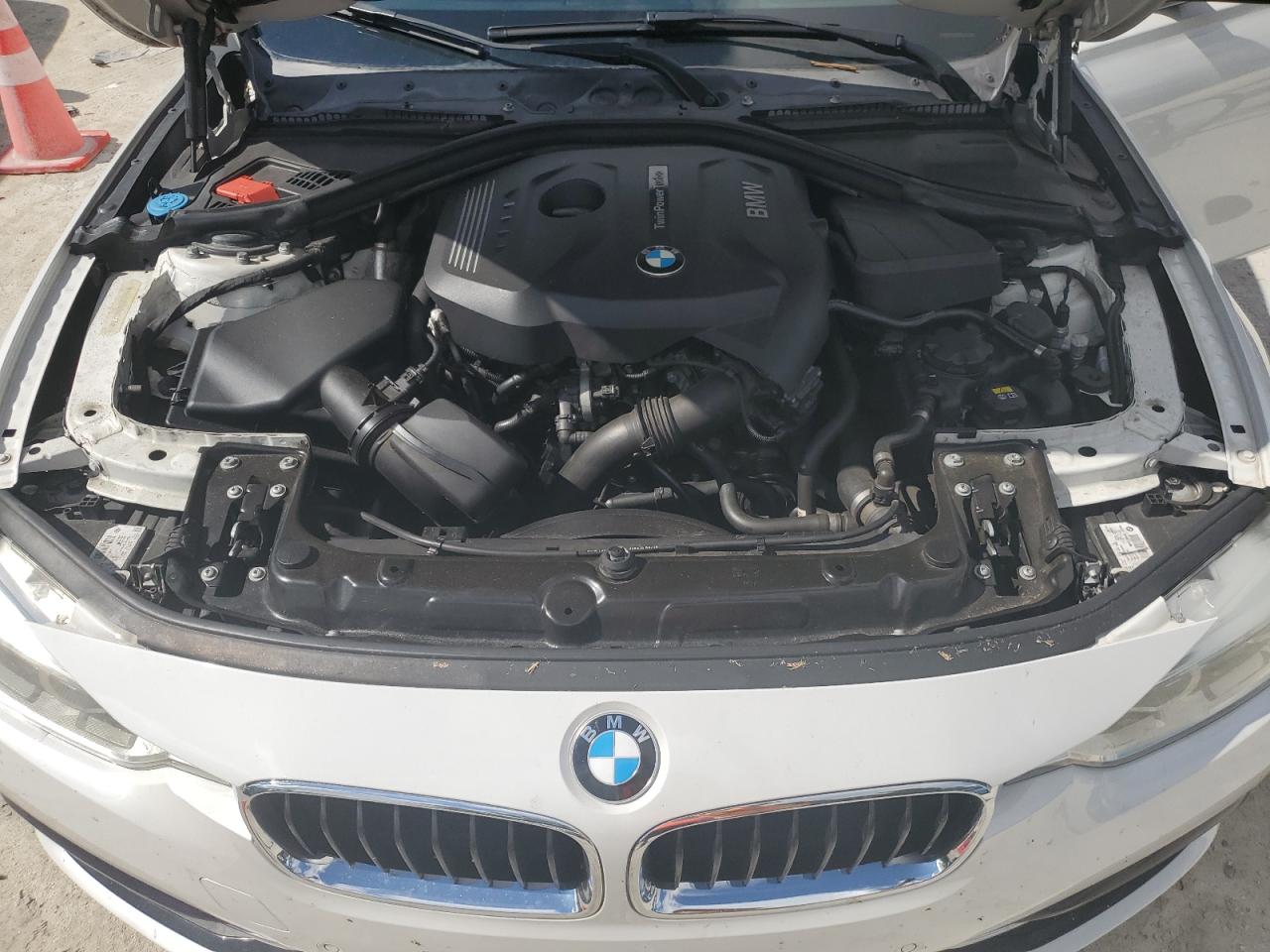 WBA8D9G36HNU62473 2017 BMW 330 Xi