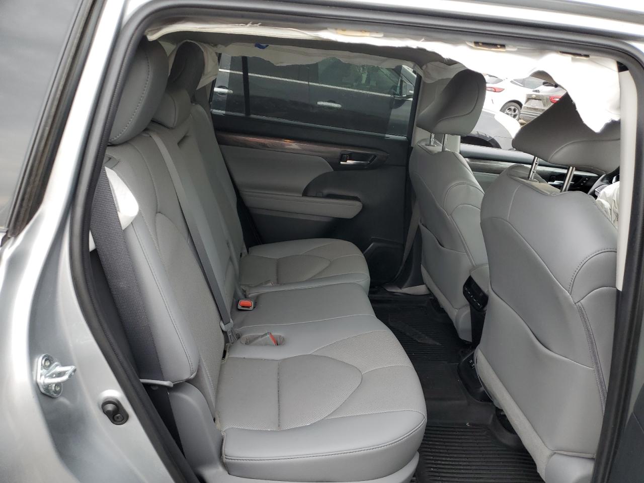 5TDDZRBH3MS078631 2021 Toyota Highlander Limited