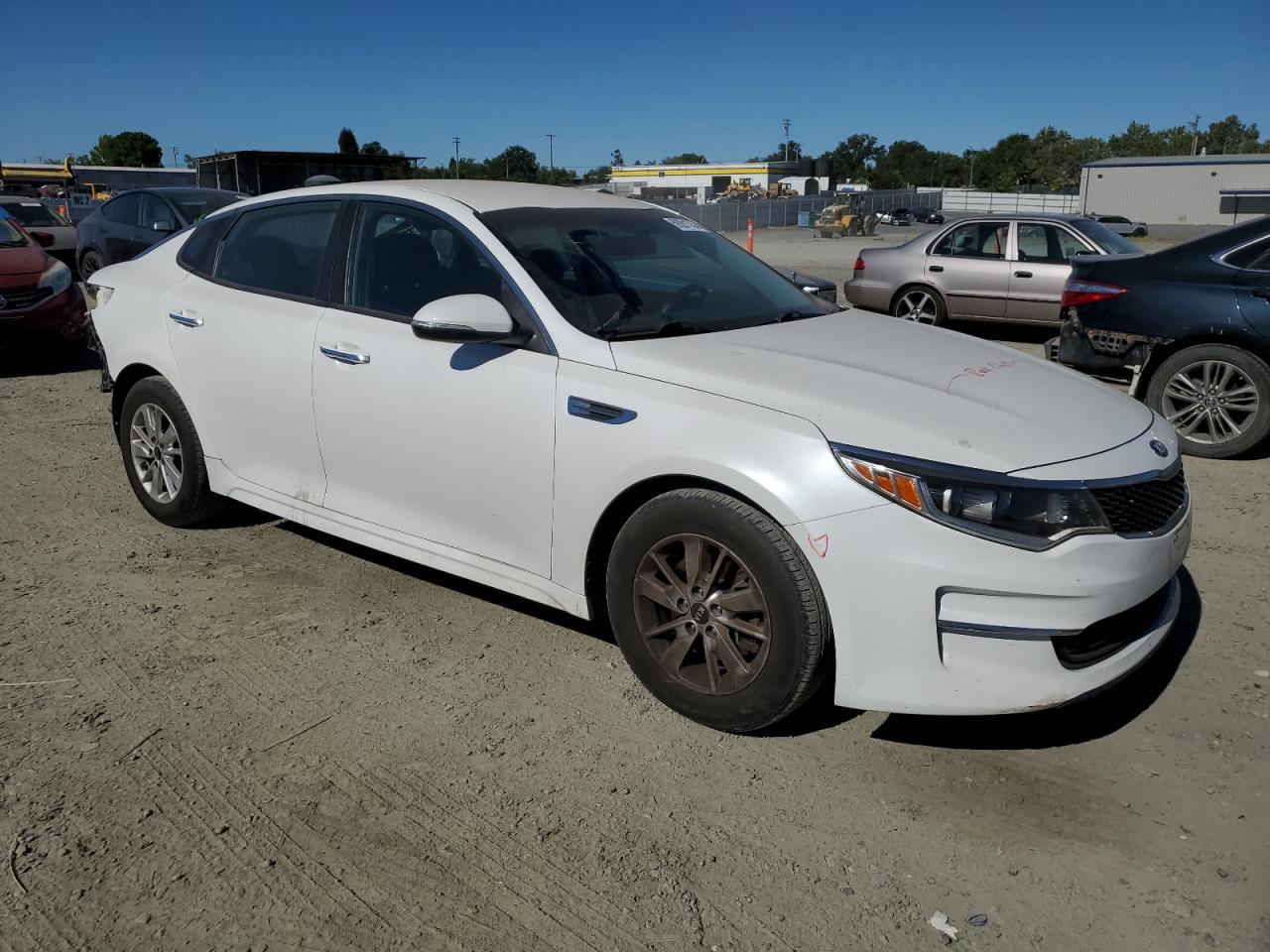 5XXGT4L3XJG199254 2018 Kia Optima Lx