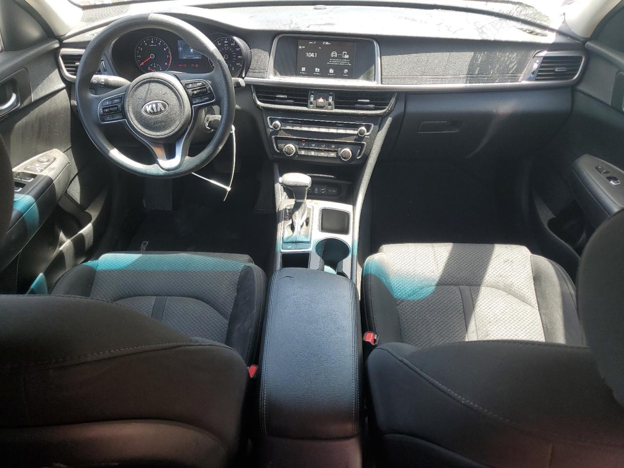 5XXGT4L32JG259964 2018 Kia Optima Lx