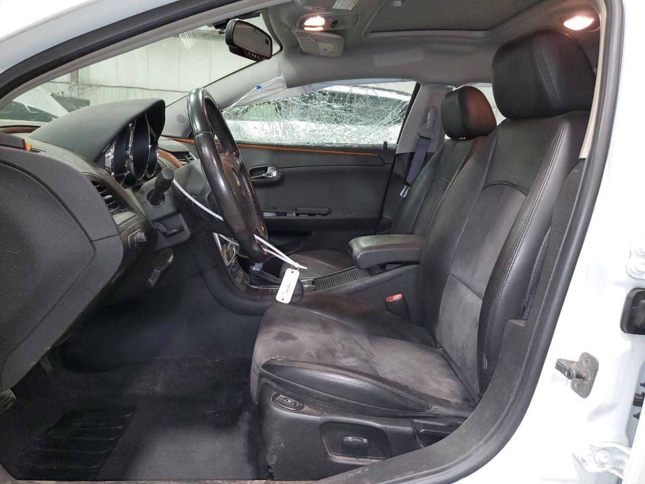 1G1ZJ577294246731 2009 Chevrolet Malibu 2Lt