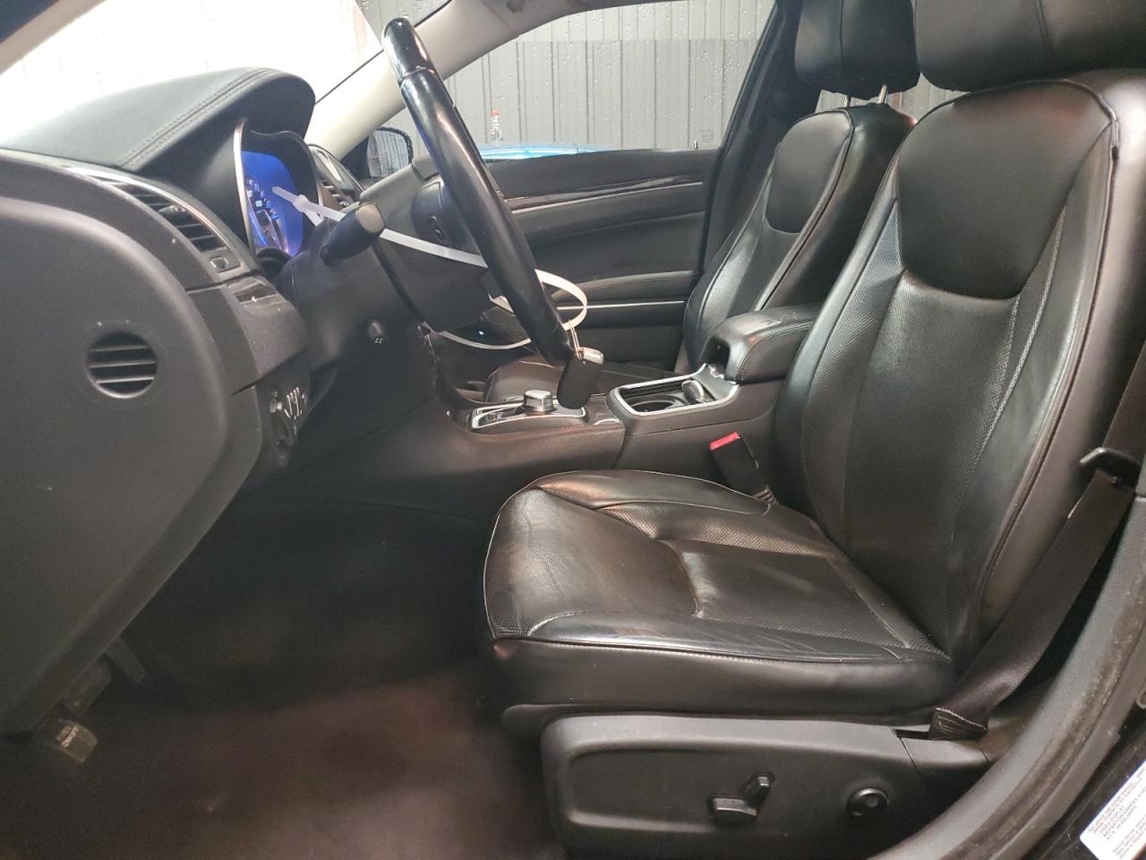 2C3CCAEG4HH564293 2017 Chrysler 300C