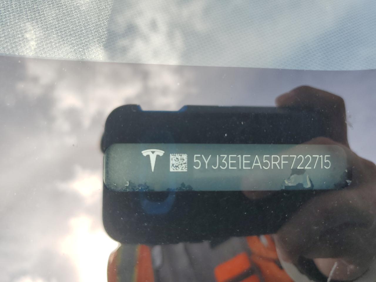 5YJ3E1EA5RF722715 2024 Tesla Model 3