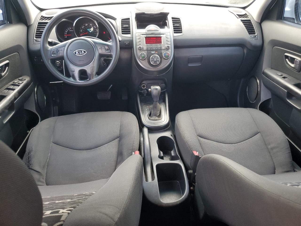 KNDJT2A21B7340971 2011 Kia Soul +