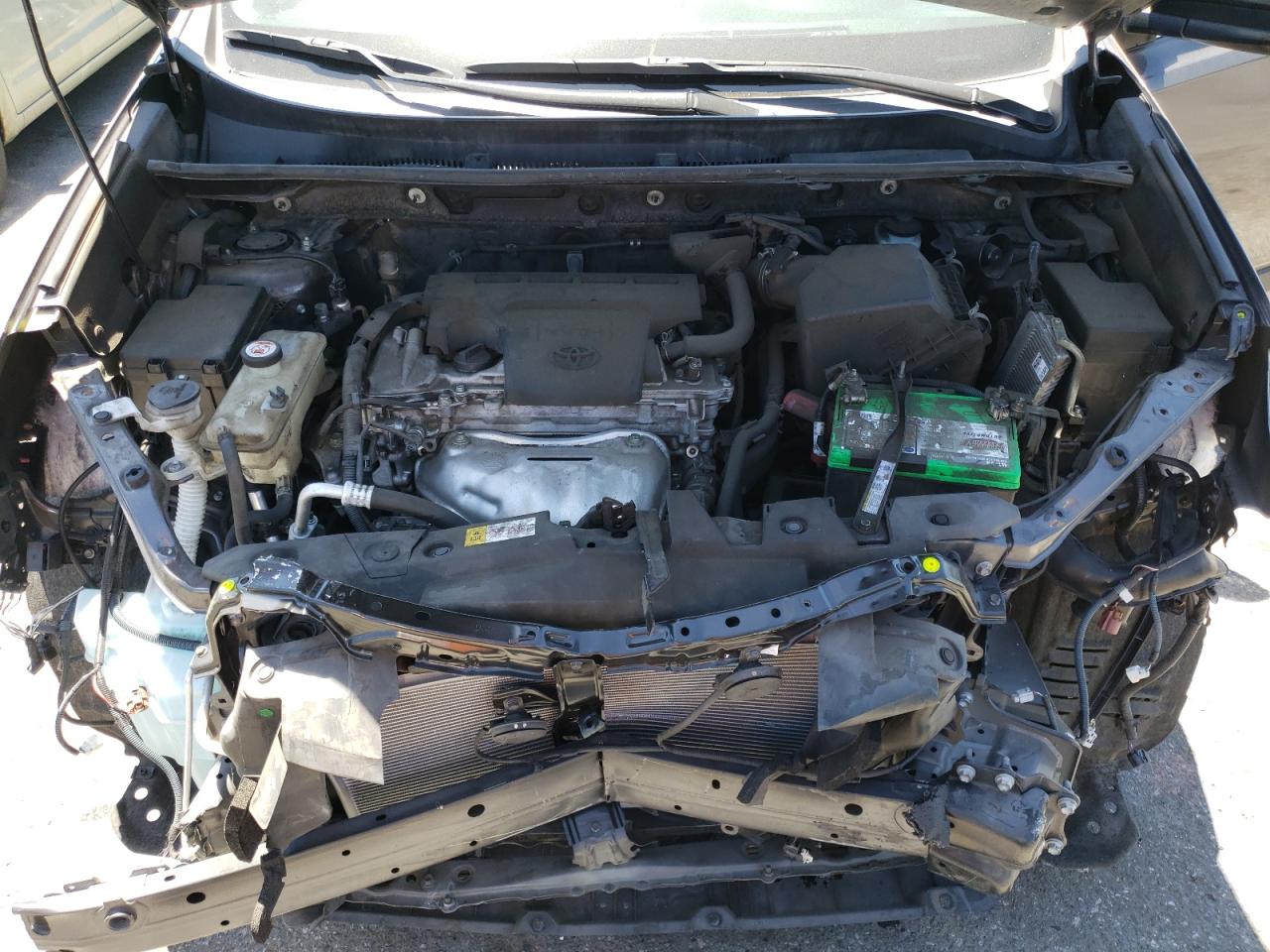 JTMZFREVXHJ125530 2017 Toyota Rav4 Le