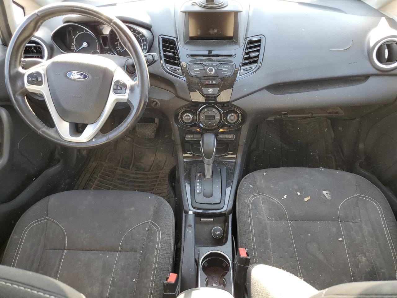 3FADP4BJ8FM167180 2015 Ford Fiesta Se