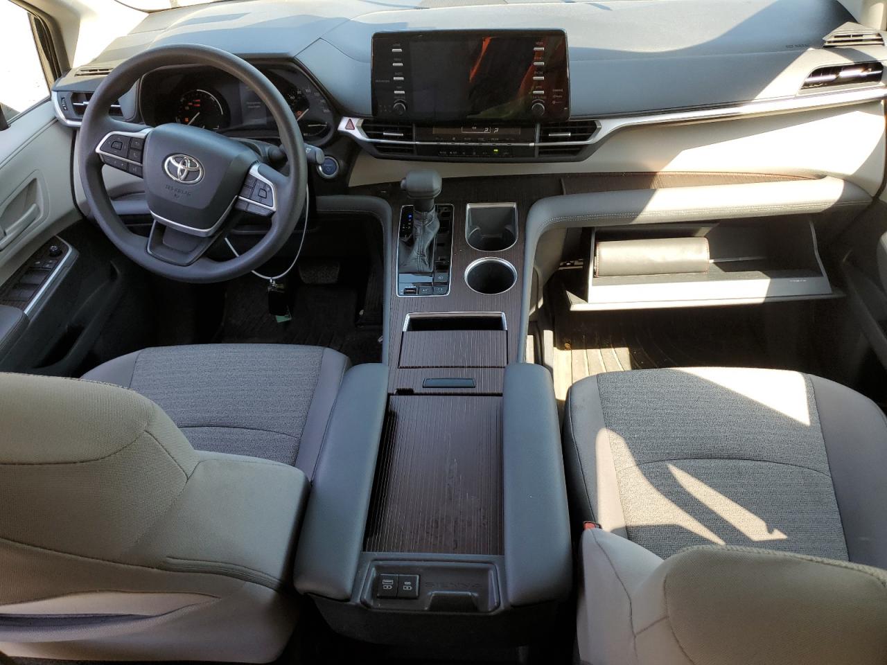 5TDKSKFC6MS026749 2021 Toyota Sienna Le