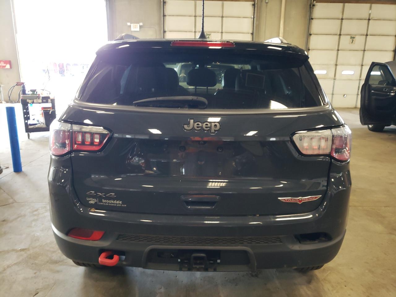 3C4NJDDBXJT117126 2018 Jeep Compass Trailhawk