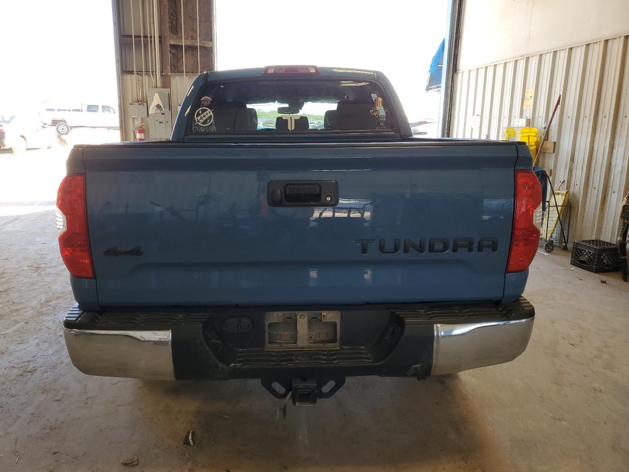 5TFDW5F17KX859934 2019 Toyota Tundra Crewmax Sr5