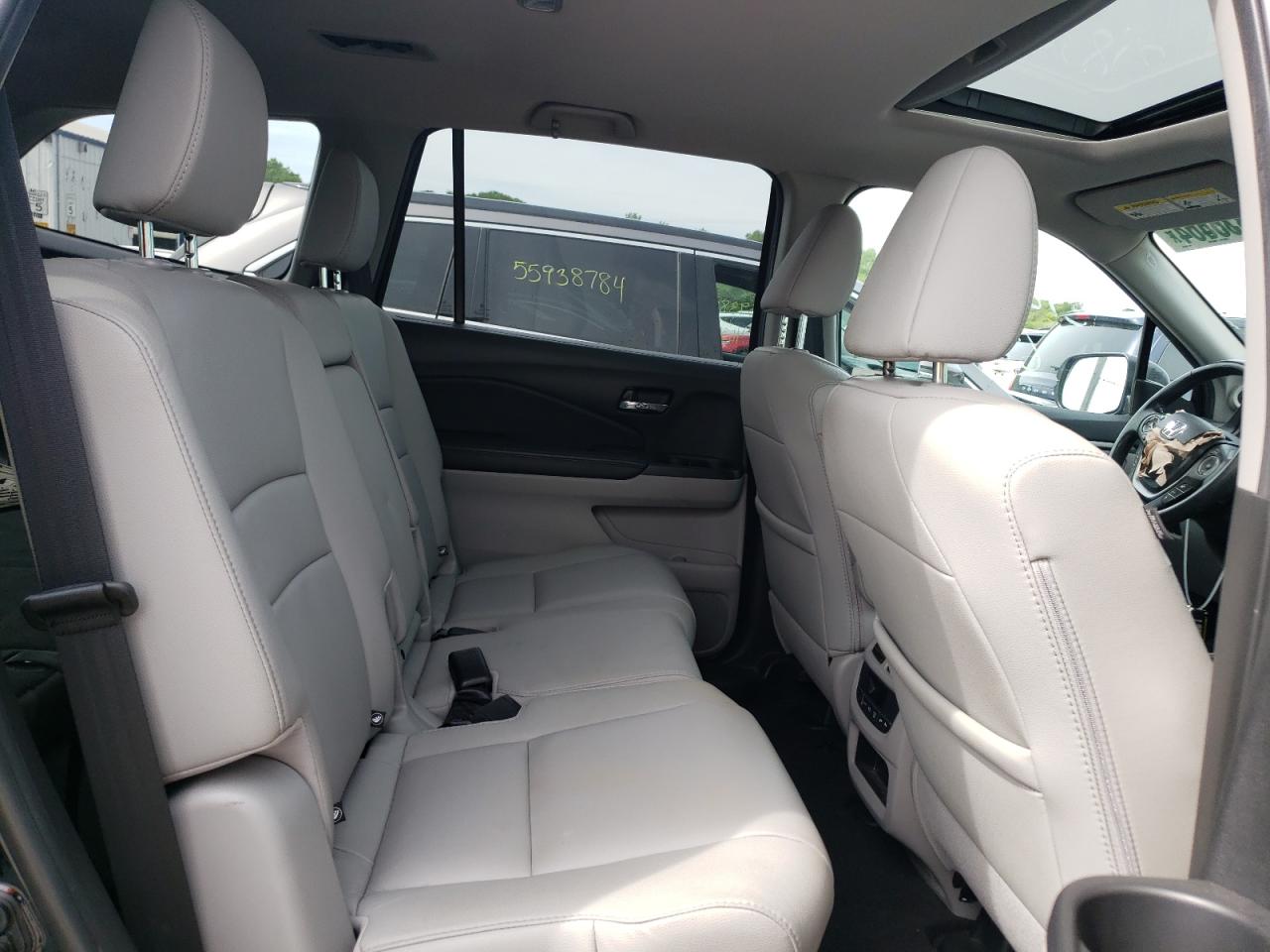 5FNYF6H55JB045104 2018 Honda Pilot Exl