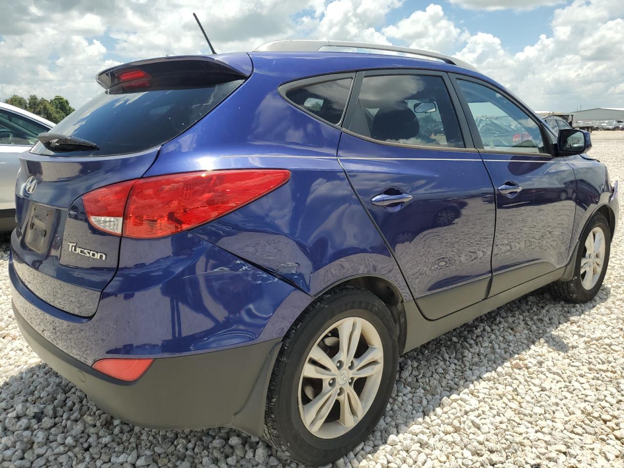 KM8JU3AC5BU274210 2011 Hyundai Tucson Gls