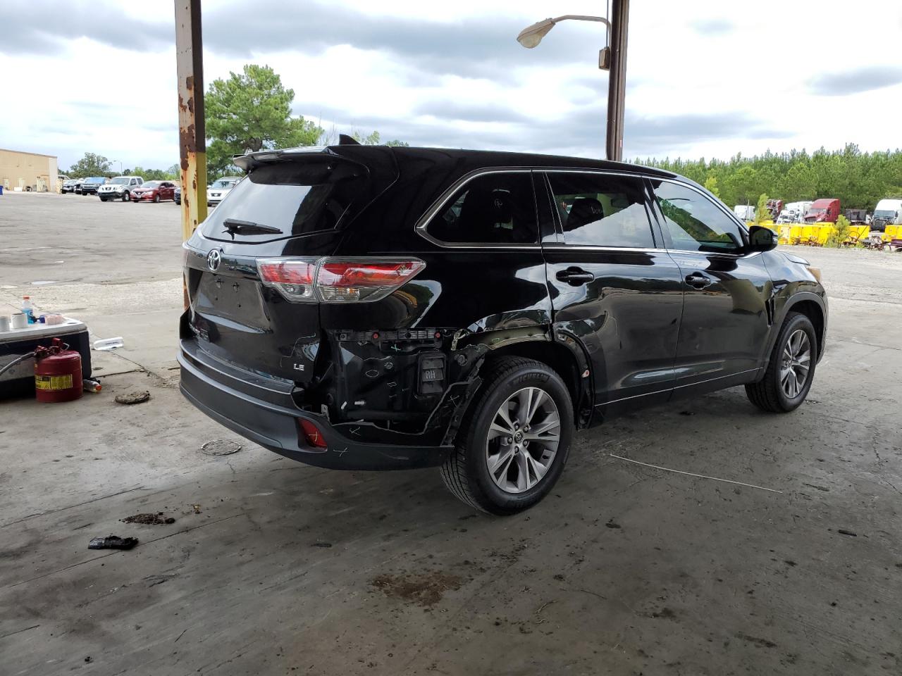 Lot #2630982051 2016 TOYOTA HIGHLANDER