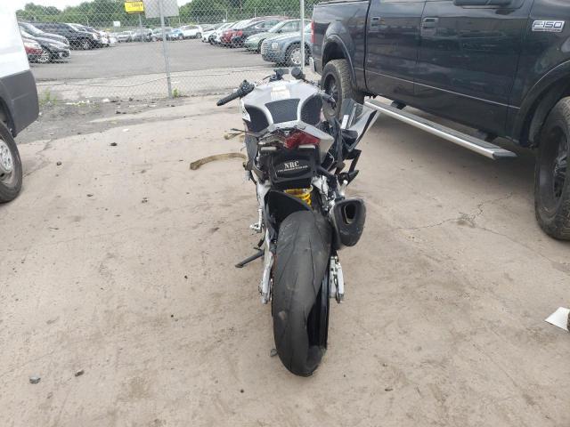 2021 APRILIA RSV4 1100 ZD4KYUA05MS000047