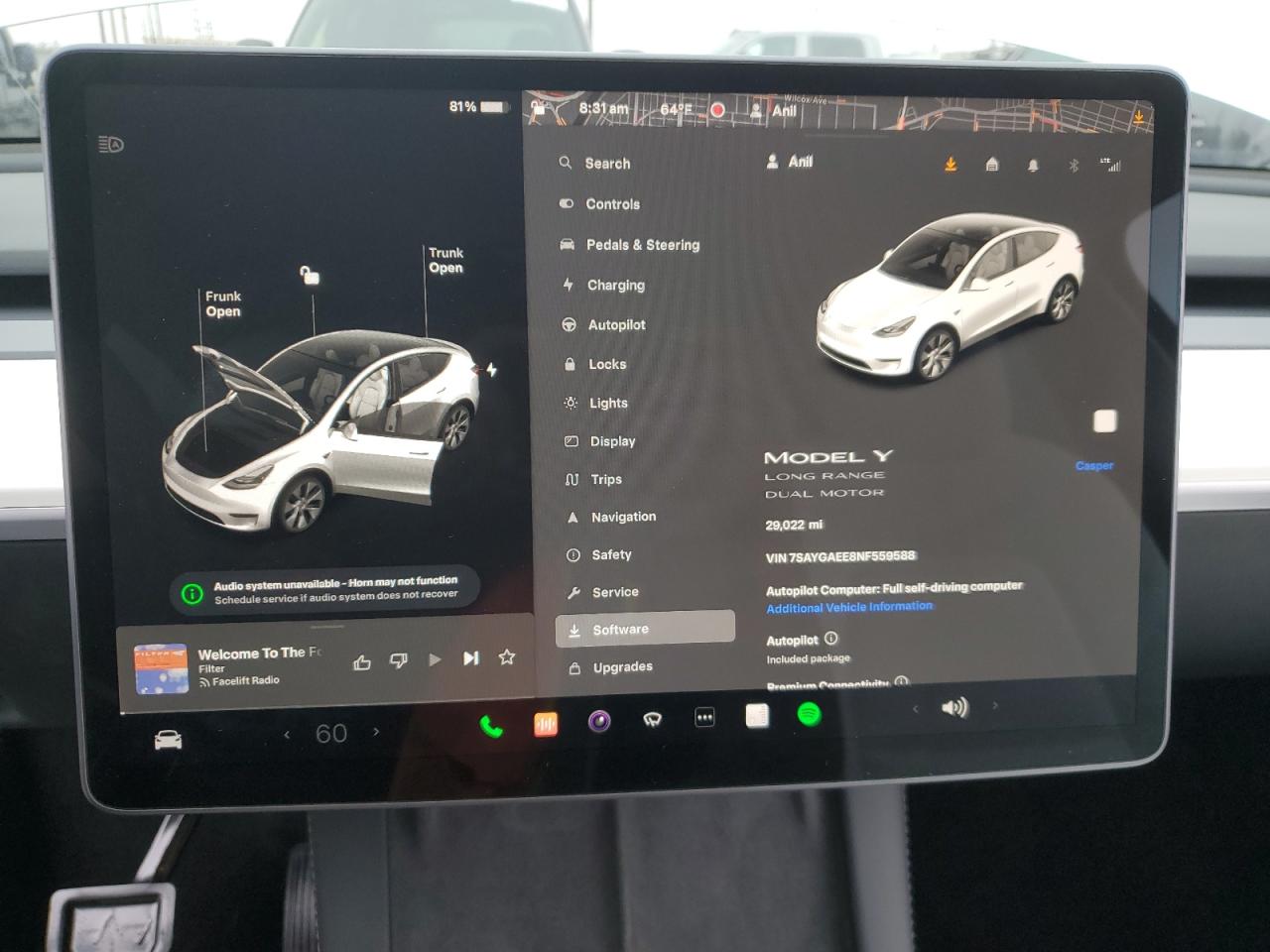 2022 Tesla Model Y vin: 7SAYGAEE8NF559588