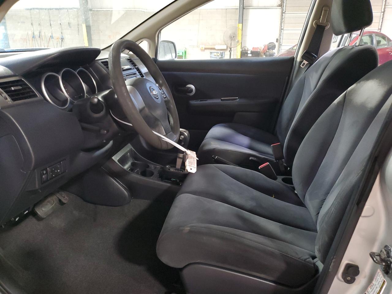 3N1BC13E28L415349 2008 Nissan Versa S